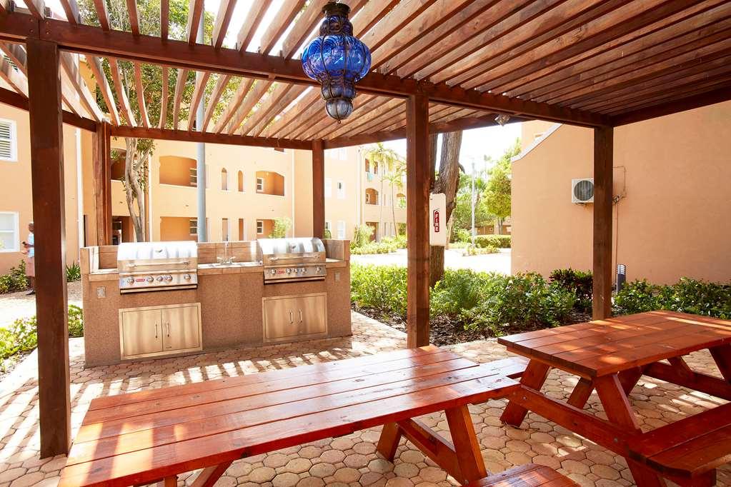 Divi Dutch Village Beach Resort Палм Бич Удобства фото